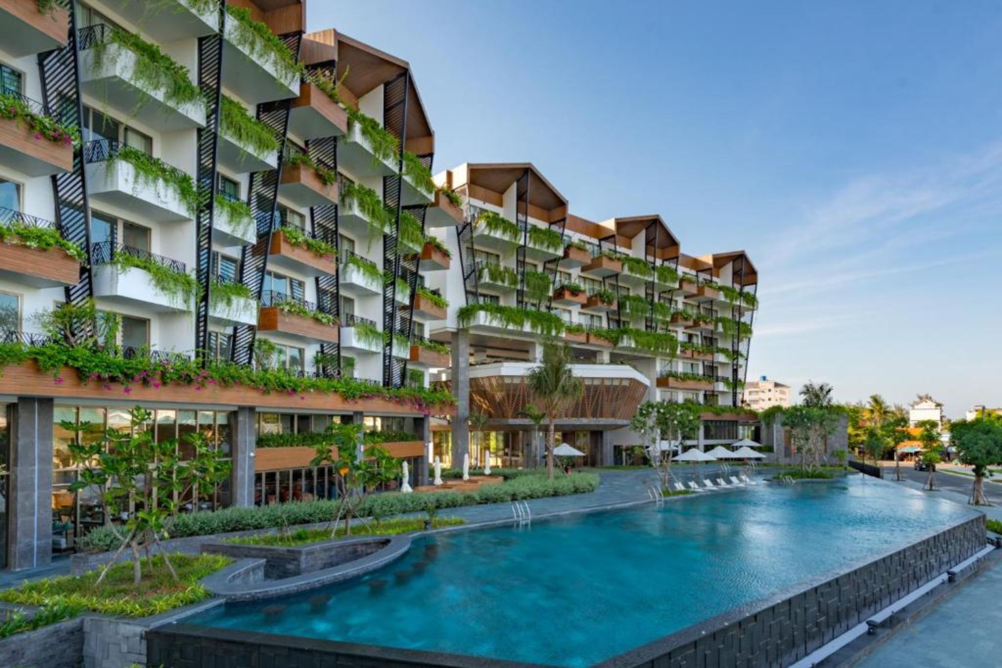 Tổng quan khách sạn Bellerive 2